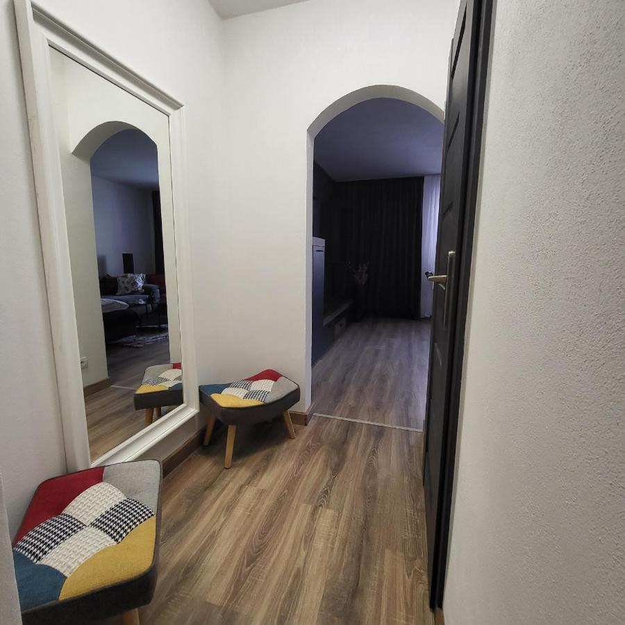 Oli Apartments Сенец Экстерьер фото